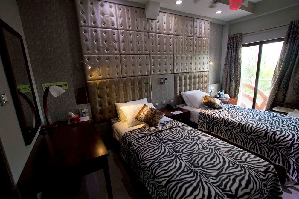 Newtown Inn Hulhumale Bagian luar foto